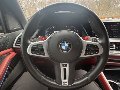 Used 2022 BMW X5 M w/ Competition Package 2 image 19