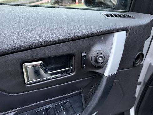 Used 2011 Ford Edge Sport w/ Driver Entry Pkg image 36