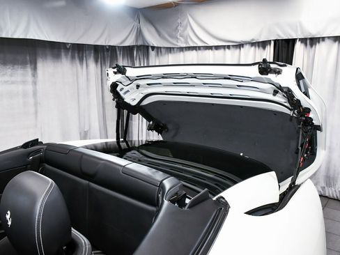 Used 2013 Ferrari California image 90