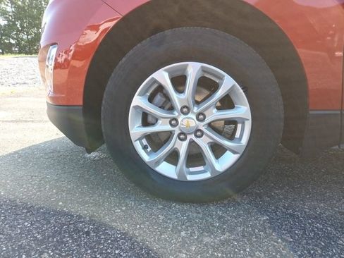 Used 2020 Chevrolet Equinox LS w/ LS Convenience Package AWD/4WD image 9