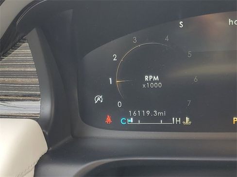 Used 2023 Lincoln Aviator Black Label w/ Jet Package image 18