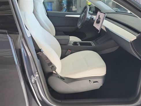 Used 2023 Tesla Model Y Long Range AWD/4WD image 7