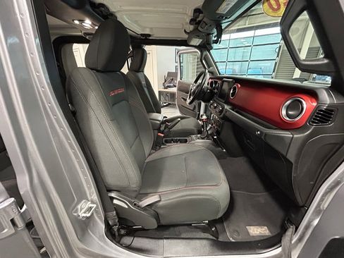 Used 2020 Jeep Gladiator Rubicon w/ Dual Top Group image 43
