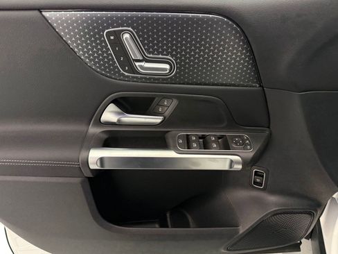 New 2026 Mercedes-Benz GLB 250 image 11