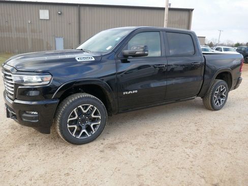 New 2026 RAM 1500 Laramie AWD/4WD image 7