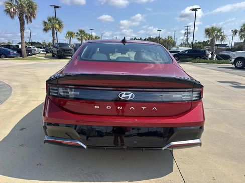Used 2025 Hyundai Sonata SEL FWD image 6