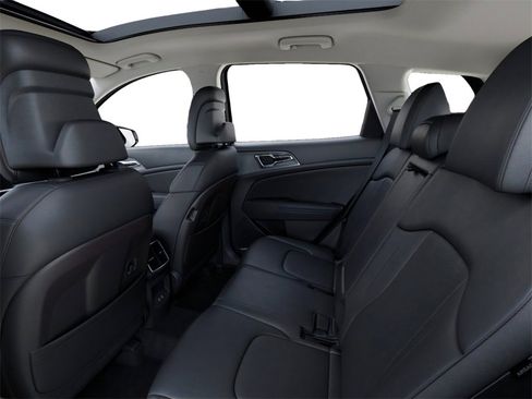New 2026 Kia Sportage EX image 18