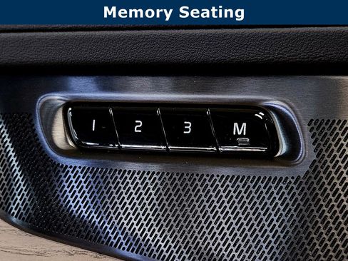 New 2026 Volvo XC90 T8 Plus w/ Protection Package Premier image 35