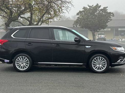 Used 2019 Mitsubishi Outlander GT image 7