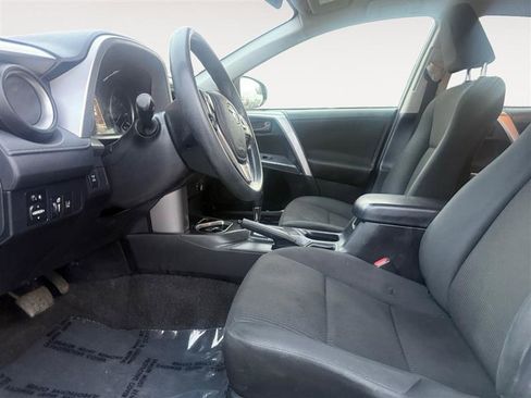 Used 2018 Toyota RAV4 LE w/ All Weather Liner Package image 9