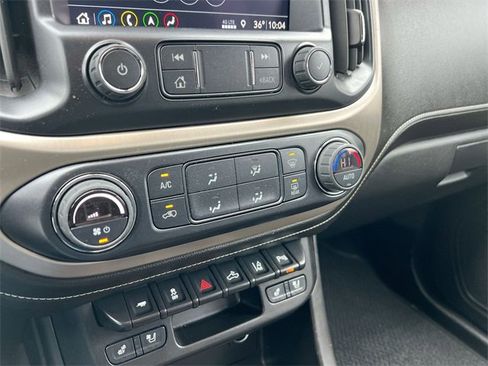 Used 2022 GMC Canyon Denali image 11