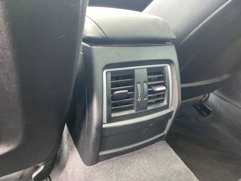 Used 2017 BMW 320i Sedan image 19