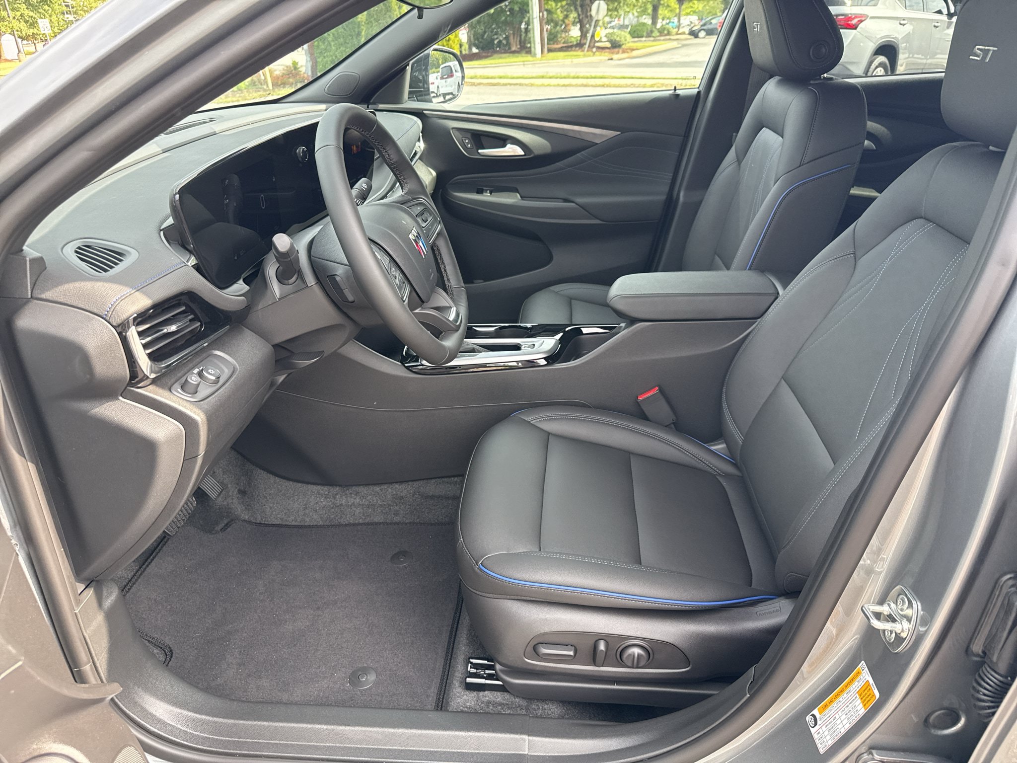 New 2026 Buick Envista Sport Touring w/ Convenience I Package FWD image 8