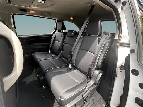 Used 2026 Honda Odyssey Elite image 22