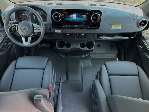 Used 2024 Mercedes-Benz Sprinter 144 Cargo image 13