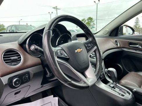 Used 2015 Chevrolet Cruze LTZ w/ Sun, Sound and Sport Package FWD image 27