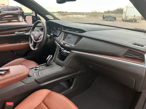 Used 2024 Cadillac XT5 Premium Luxury image 30