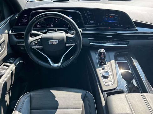 Used 2023 Cadillac Escalade Sport w/ LPO, ONYX Package AWD/4WD image 17