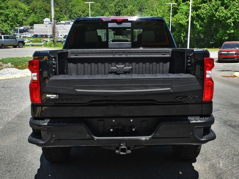 New 2026 Chevrolet Silverado 1500 ZR2 w/ LPO, Dark Essentials Package AWD/4WD image 8