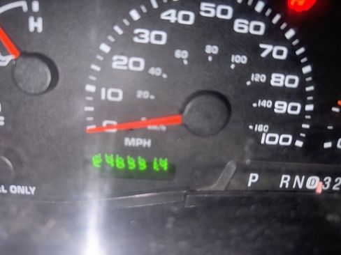 Used 2003 Ford F350 Lariat image 2