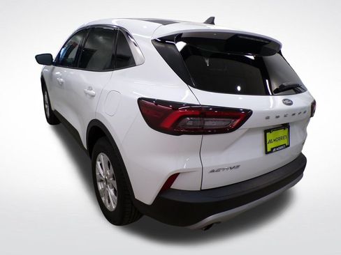 Used 2023 Ford Escape Active AWD/4WD image 4