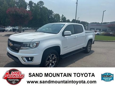 Used 2020 Chevrolet Colorado Z71 AWD/4WD image 6