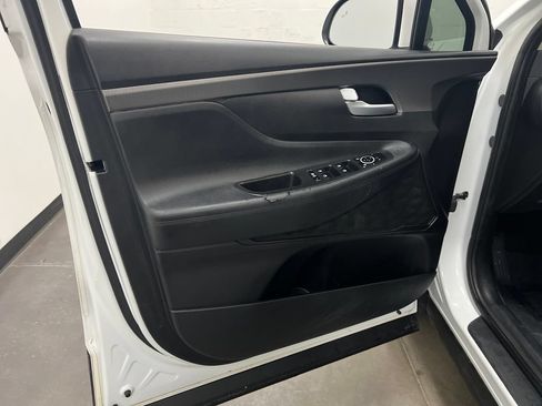 Used 2019 Hyundai Santa Fe SE FWD image 12