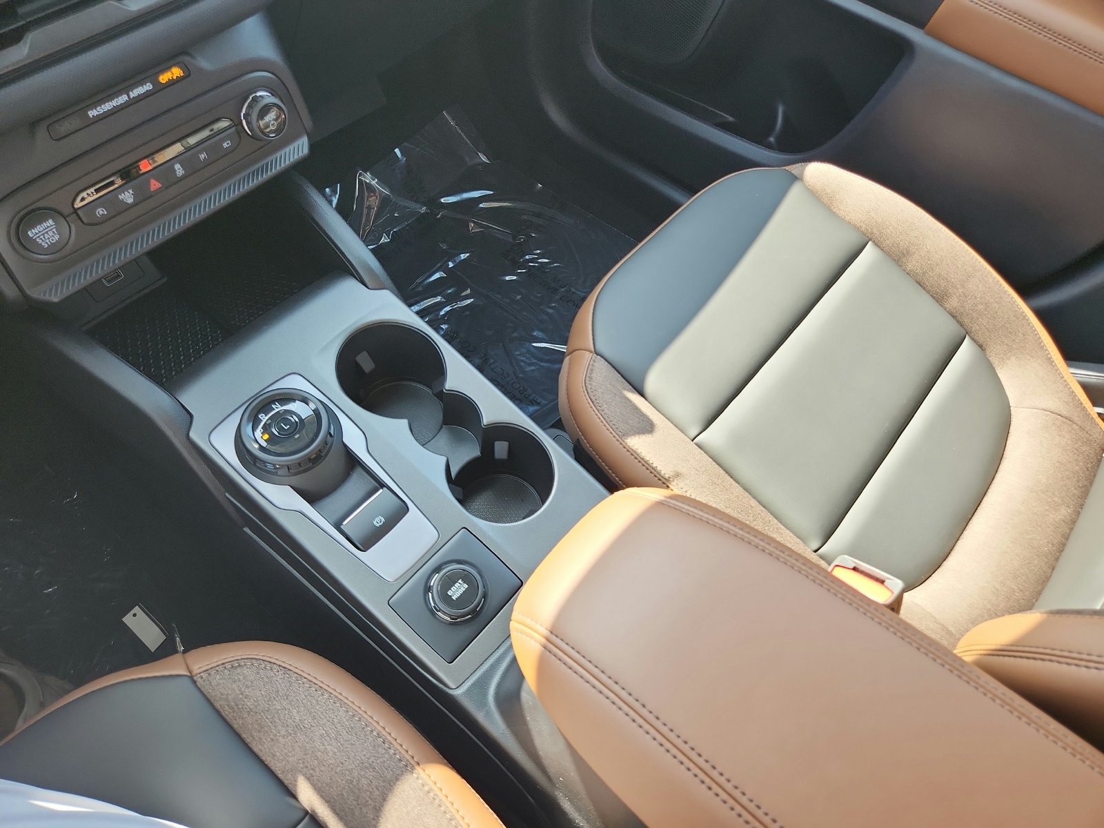New 2026 Ford Bronco Sport Outer Banks w/ Outer Banks Tech Package+ AWD/4WD image 17