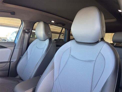 New 2026 Volkswagen Tiguan SE R-Line image 12