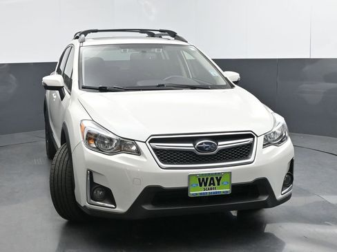 Used 2016 Subaru Crosstrek 2.0i Limited image 8