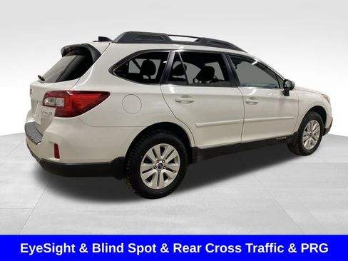 Used 2016 Subaru Outback 2.5i Premium image 4