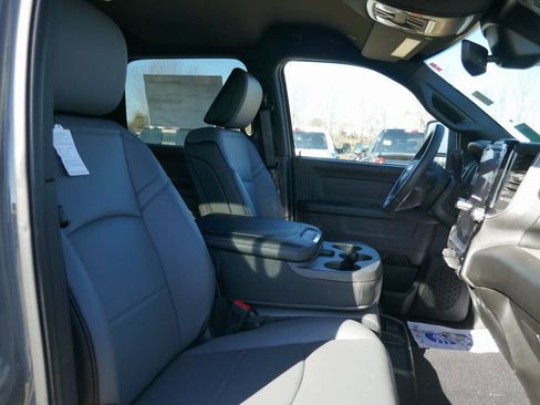 New 2026 RAM 2500 Tradesman AWD/4WD image 16