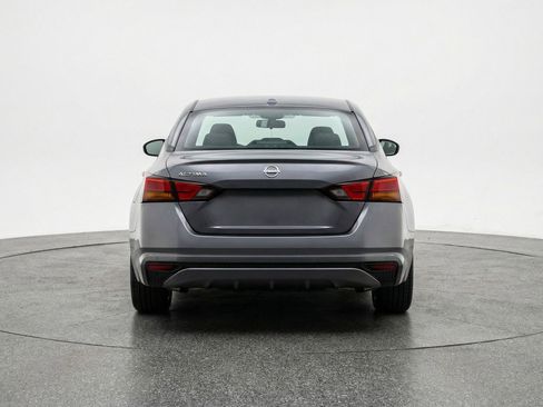 Used 2025 Nissan Altima 2.5 SV image 7