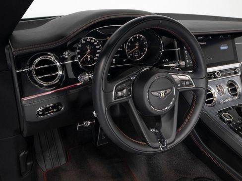 Used 2020 Bentley Continental GT image 22
