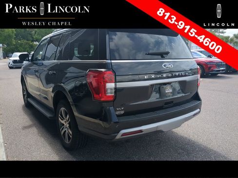 Used 2024 Ford Expedition XLT RWD image 8