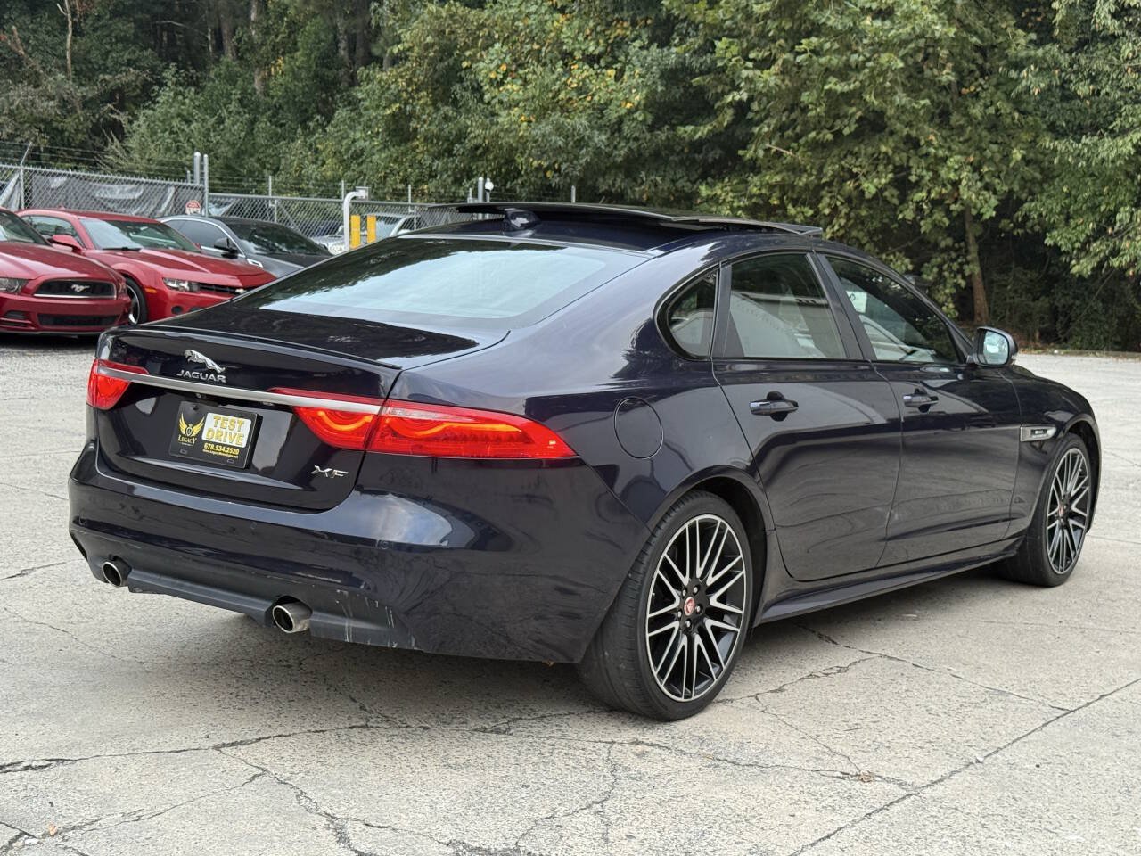 Used 2018 Jaguar XF R-Sport AWD/4WD image 15