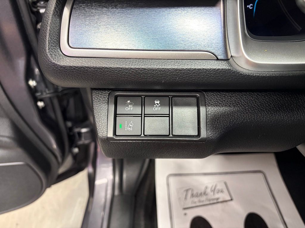 Used 2018 Honda Civic Touring image 15