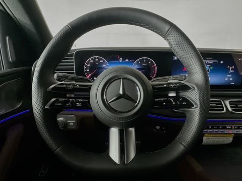 New 2026 Mercedes-Benz GLS 450 4MATIC image 11
