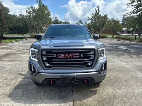 Used 2021 GMC Sierra 1500 AT4 w/ AT4 Value Package AWD/4WD image 2
