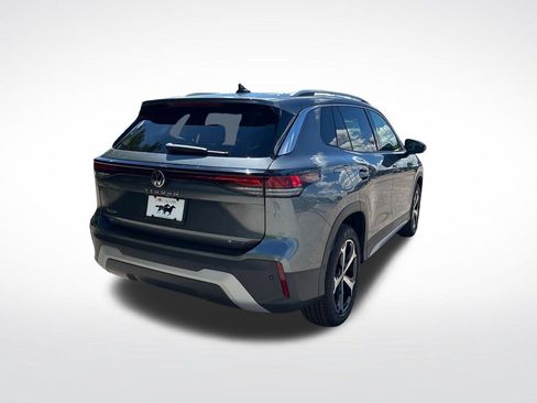New 2026 Volkswagen Tiguan SE AWD/4WD image 3