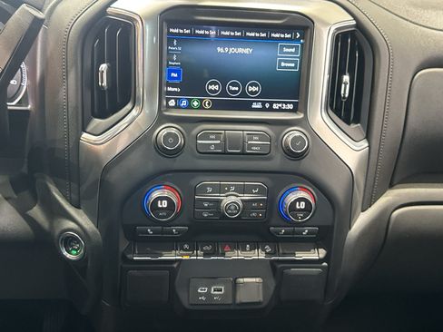 Used 2019 Chevrolet Silverado 1500 LT w/ All-Star Edition AWD/4WD image 27