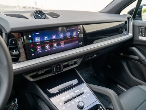 Certified 2026 Porsche Cayenne image 15