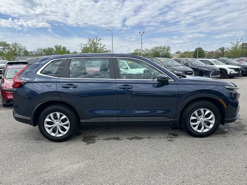 Certified 2023 Honda CR-V LX image 3