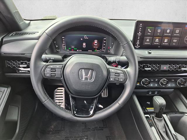 Used 2025 Honda Accord Sport image 12