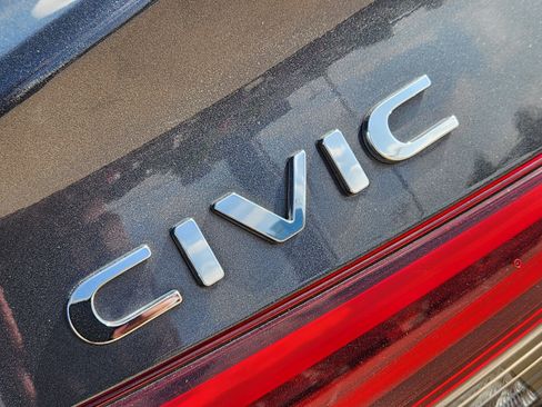 Used 2023 Honda Civic LX image 12