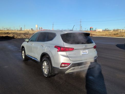 Used 2020 Hyundai Santa Fe SE image 5