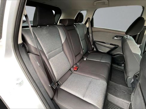 Certified 2021 Nissan Rogue SV FWD image 27
