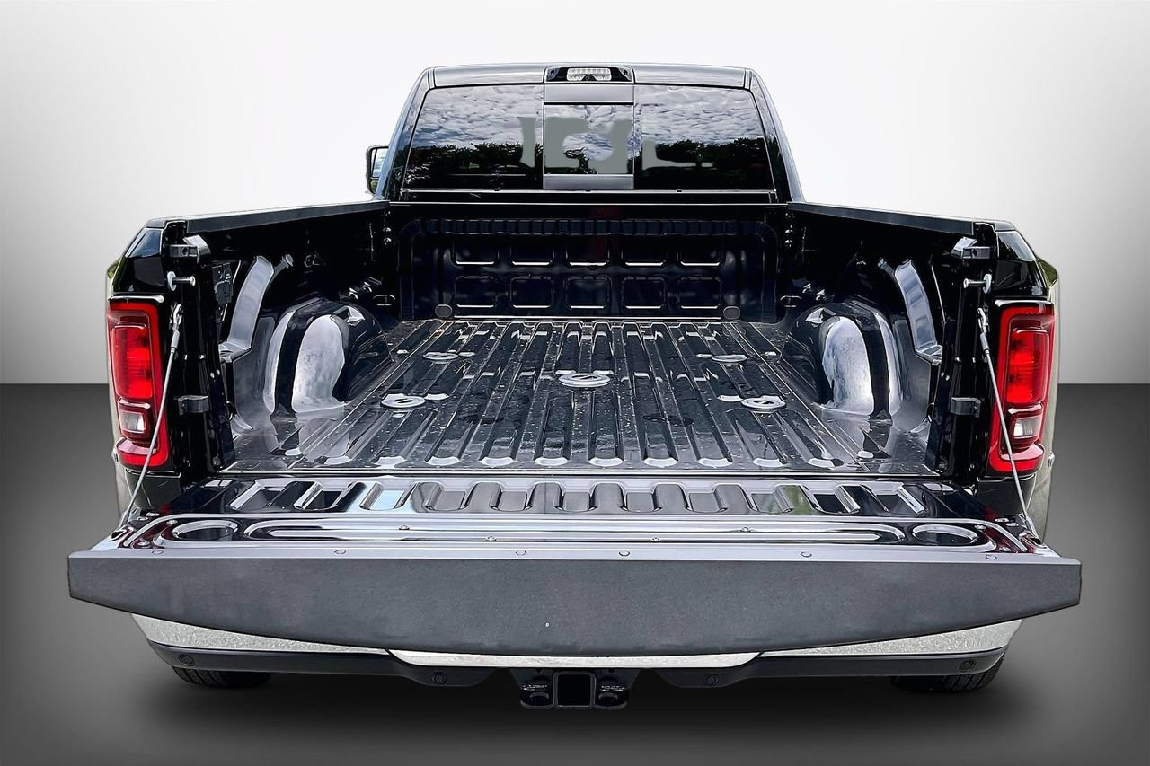 New 2026 RAM 3500 Tradesman AWD/4WD image 24