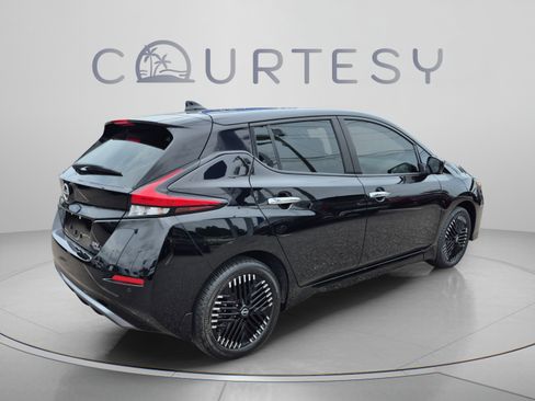 Used 2023 Nissan Leaf SV Plus FWD image 5