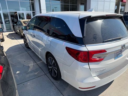 Used 2020 Honda Odyssey Elite image 4